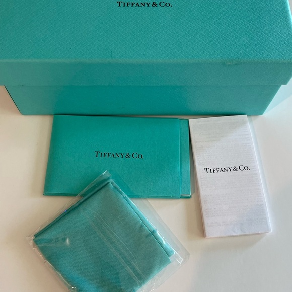 Tiffany Authentic Eyeglass Box - Picture 3 of 6
